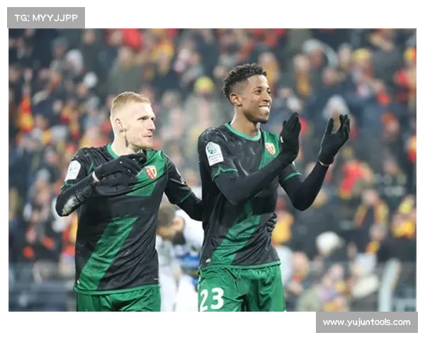 从攻防两端解析莫塔的战术智慧与中场核心作用全面剖析